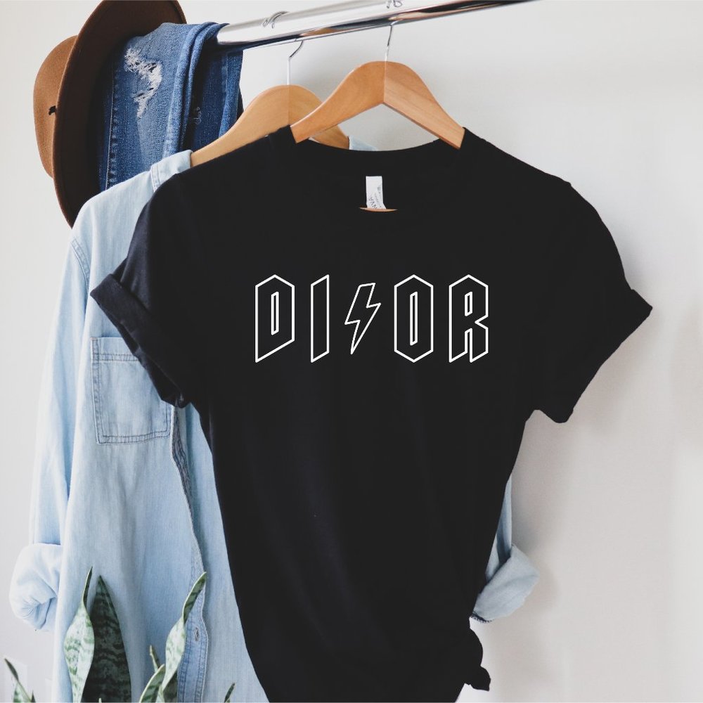 D I ⚡️ O R Edgy & Cute Graphic Tee